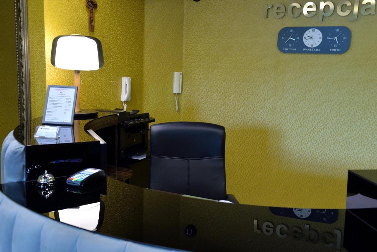 Quest Hotel - Dawniej Hotel Planeta Brzesko Ngoại thất bức ảnh